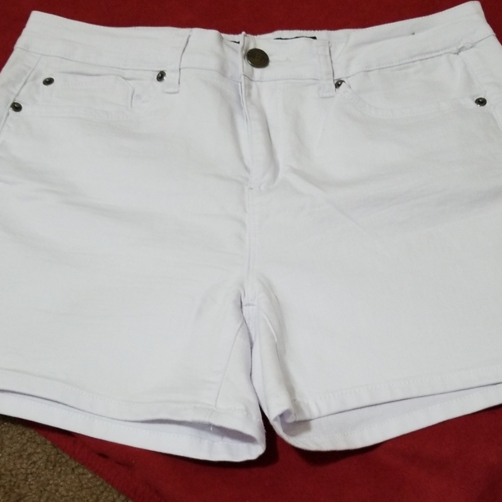 Thread Market Shorts